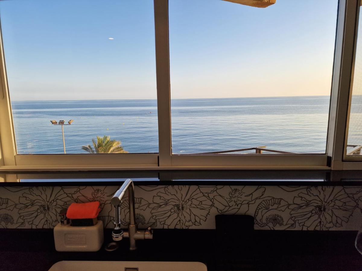 Primera Linea De Playa Con Vistas Al Mar Rincón de la Victoria Екстериор снимка