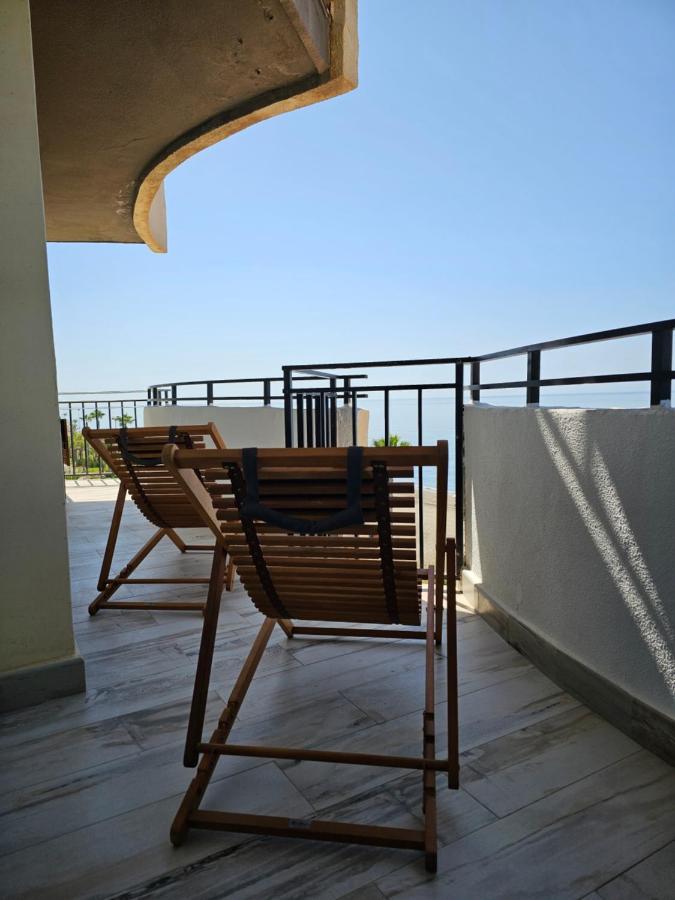 Primera Linea De Playa Con Vistas Al Mar Rincón de la Victoria Екстериор снимка